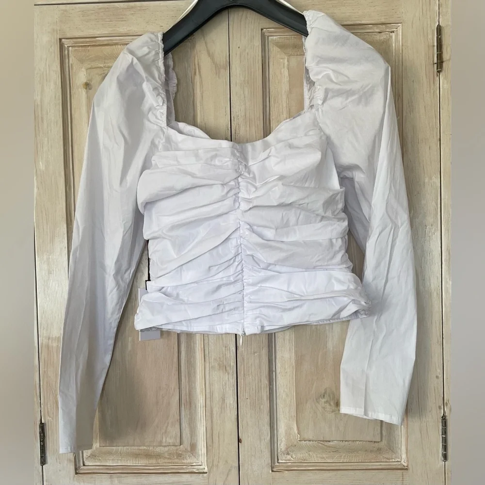 ASTR The Label Sweetheart Neckline Blouse